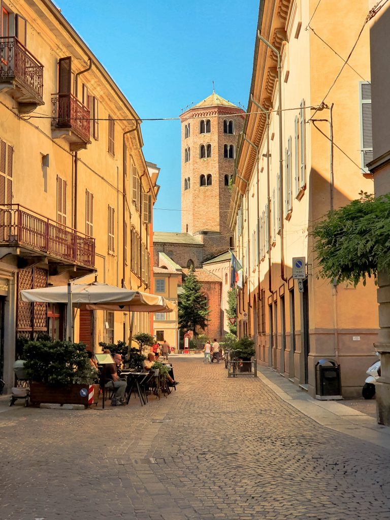 basilica di sant' antonino piacenza italy